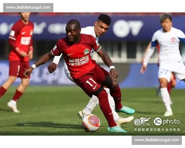 河南队赛前踩场砺兵 酒祖杜康助力冲击海港