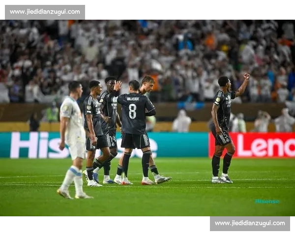 皇马战新月硬石球场 6.2 万观众沸腾 创本届世俱杯单场上座纪录